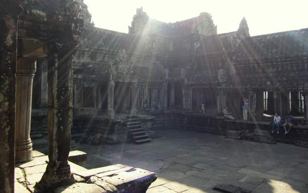 Ein Innenhof von Angkor Wat