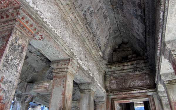 Im Inneren von Angkor Wat