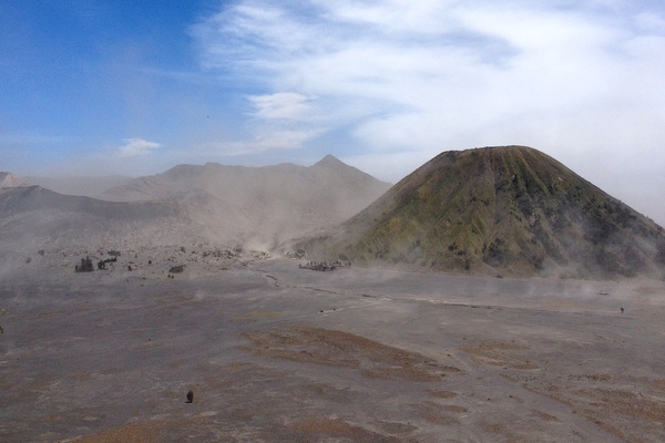 Krater, Sandmeer und Vulkangötter – ein Guide zum Mount Bromo in Java
