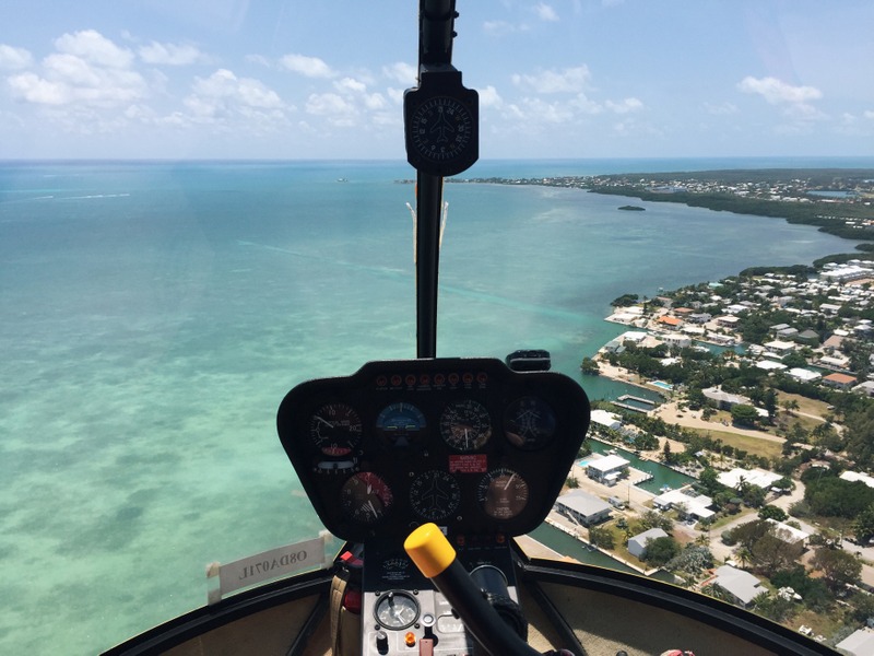 Helikopterflug über die Florida Keys
