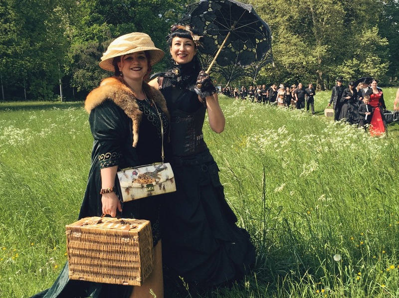 Besucher WGT Leipzig Viktorianisches Picknick Kostueme