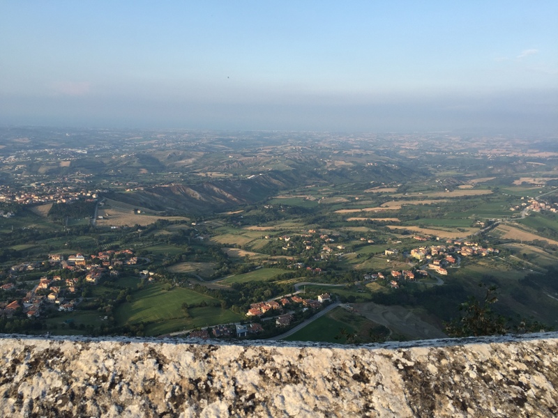 san-marino-blick-auf-adria-rimini
