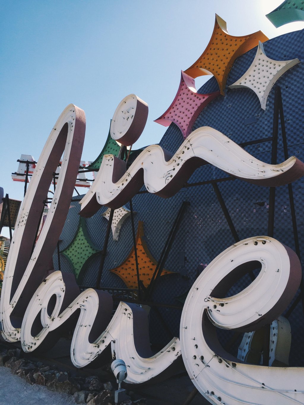Las-Vegas-Neon-Museum-Moulin-Rouge-Schild
