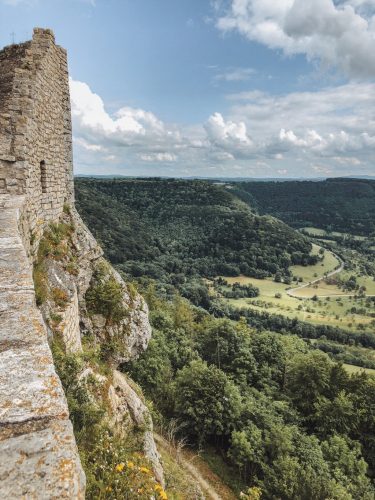 Burg-Hohenneuffen-Schwaebische-Alb-Blick
