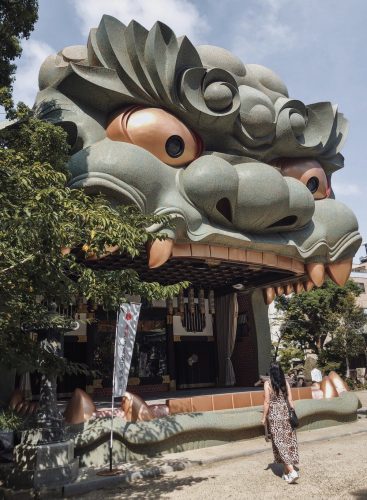 Osaka-Sehenswuerdigkeiten-Namba-Yasaka-Schrein