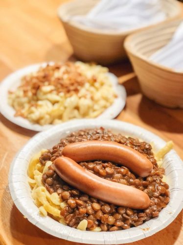 Weihnachtsmarkt Stuttgart Essenstipps Linsen Spaetzle