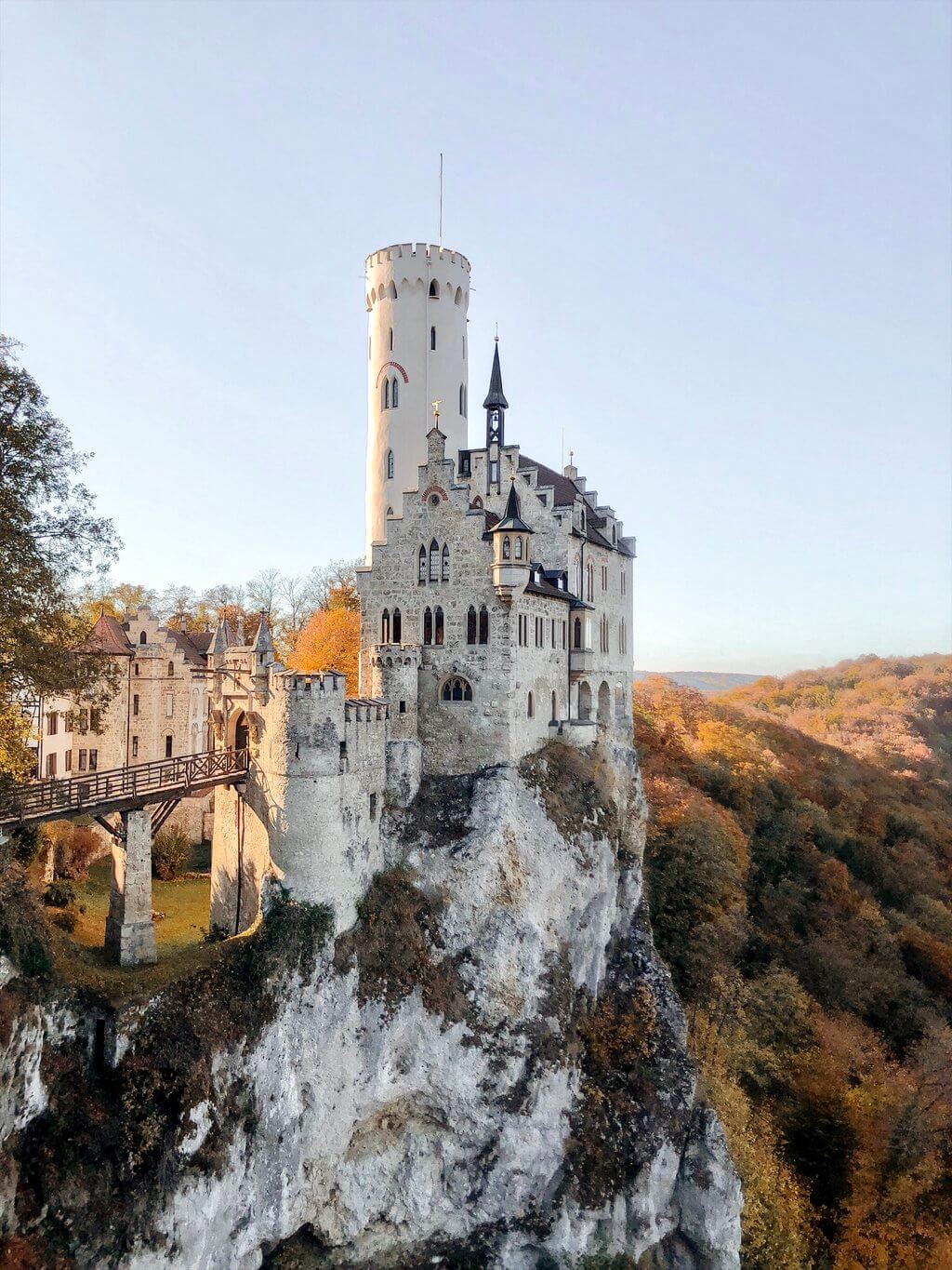 Schwaebische Alb Schloss Lichtenstein