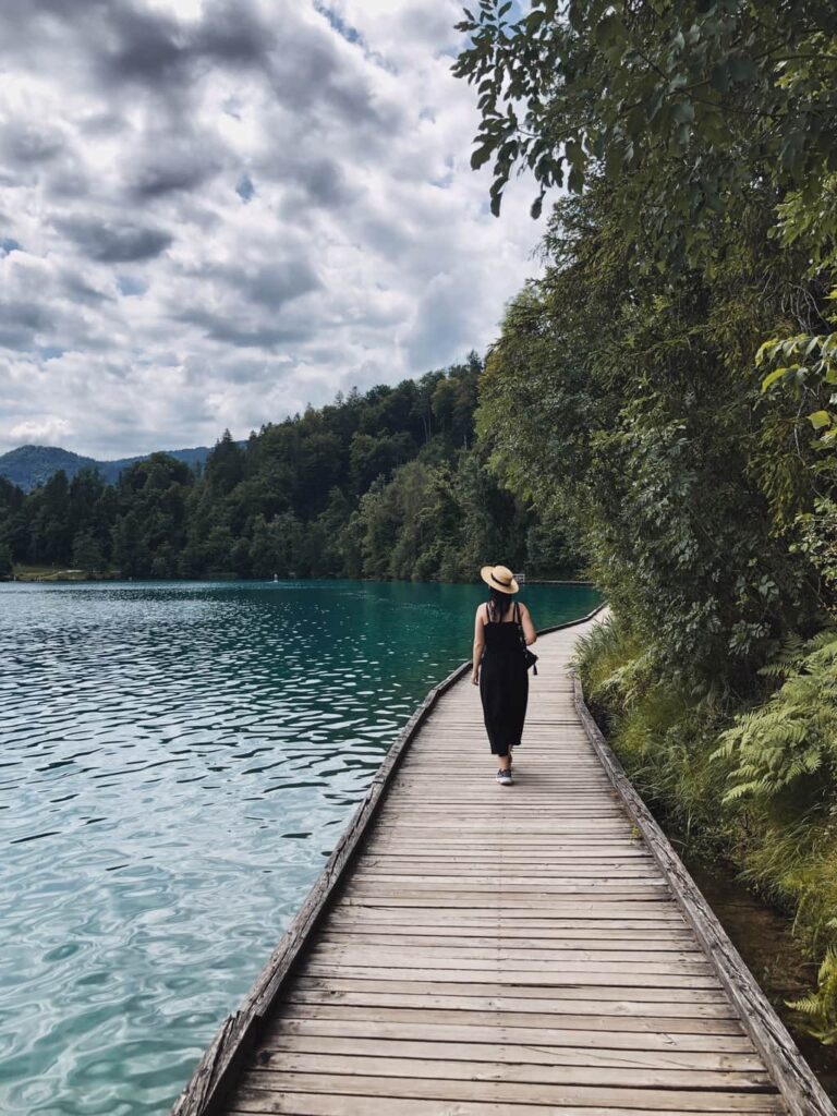 Holzsteg Bleder See Slowenien